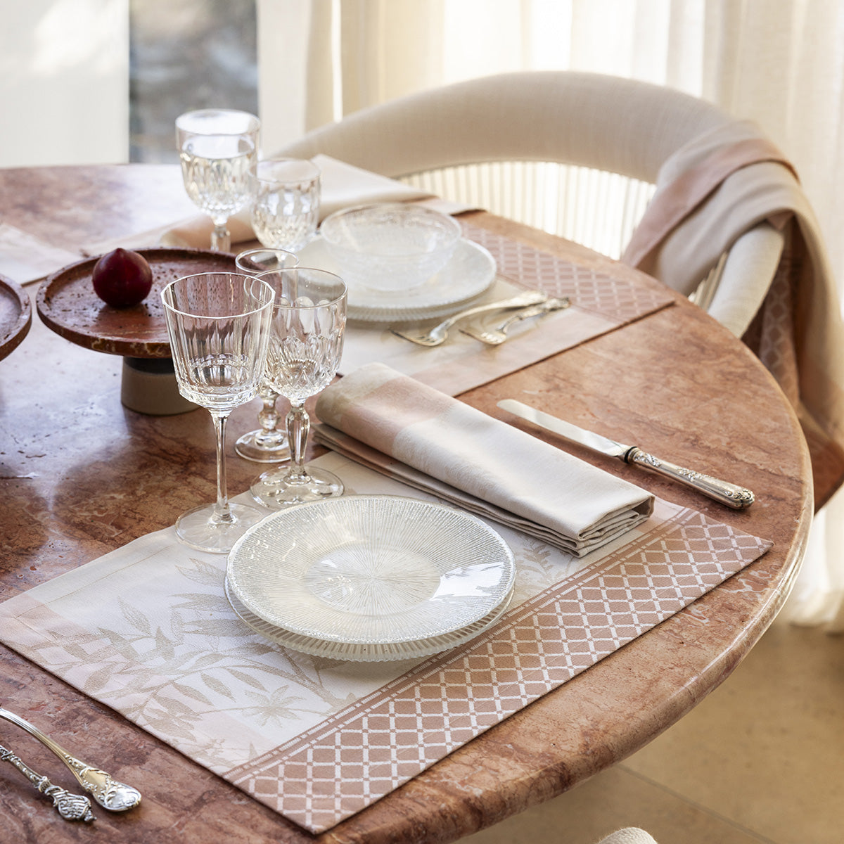 Table & Kitchen Linens