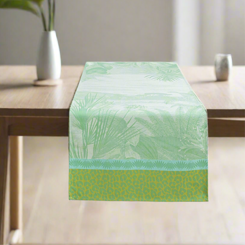 Le Jacquard Français Sinharâja Table Runner - Jungle (Green)
