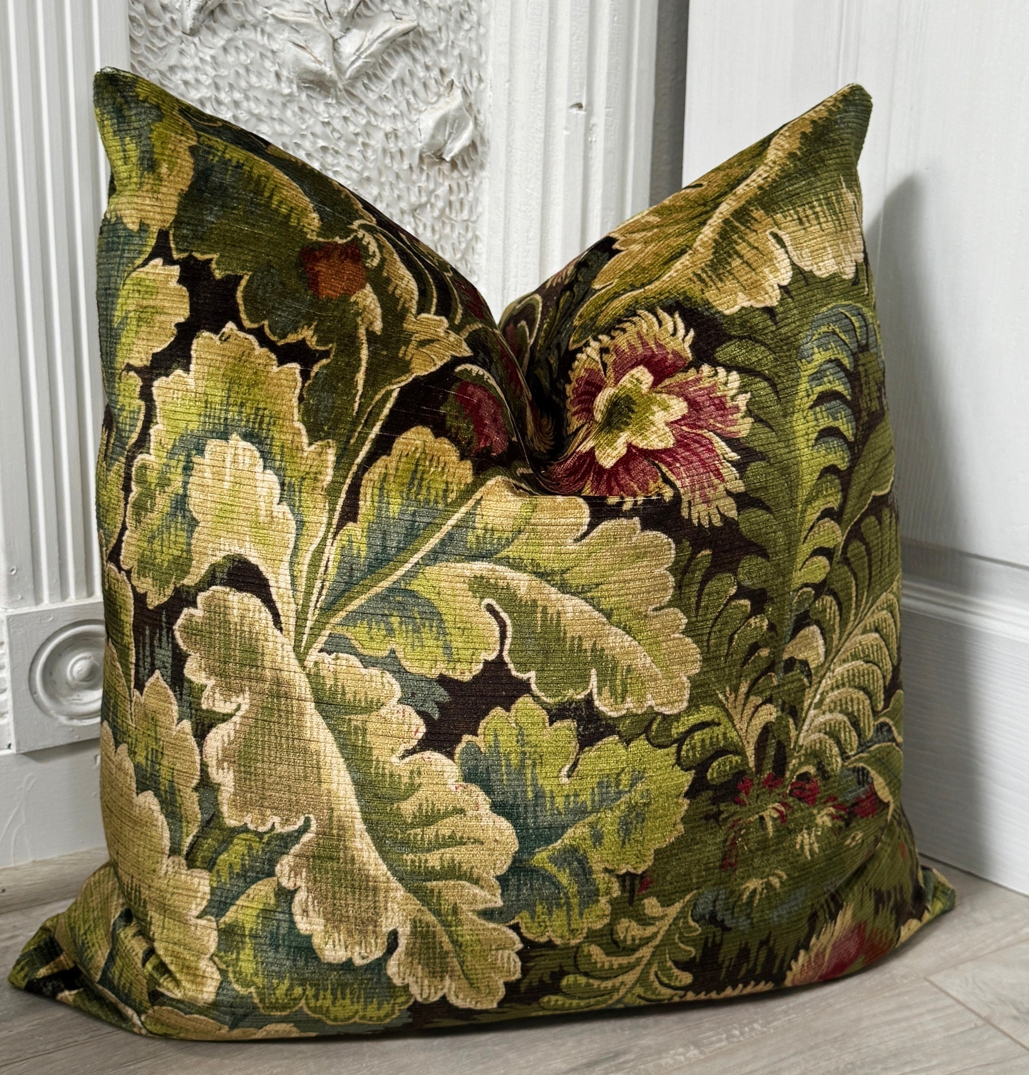 Chelsea Velvet Pillow Cover - Fern And Mulbery