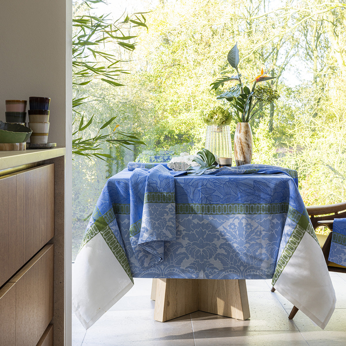 Le Jacquard Français Escapade Tropicale Collection - Perroquet (Blue)