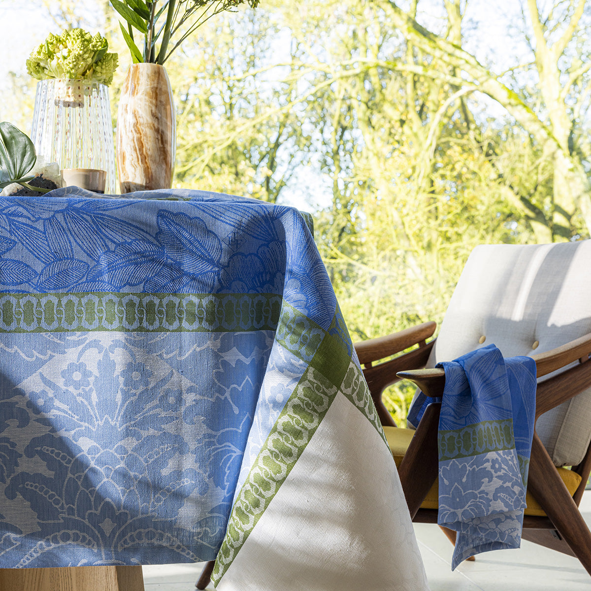 Le Jacquard Français Escapade Tropicale Collection - Perroquet (Blue)