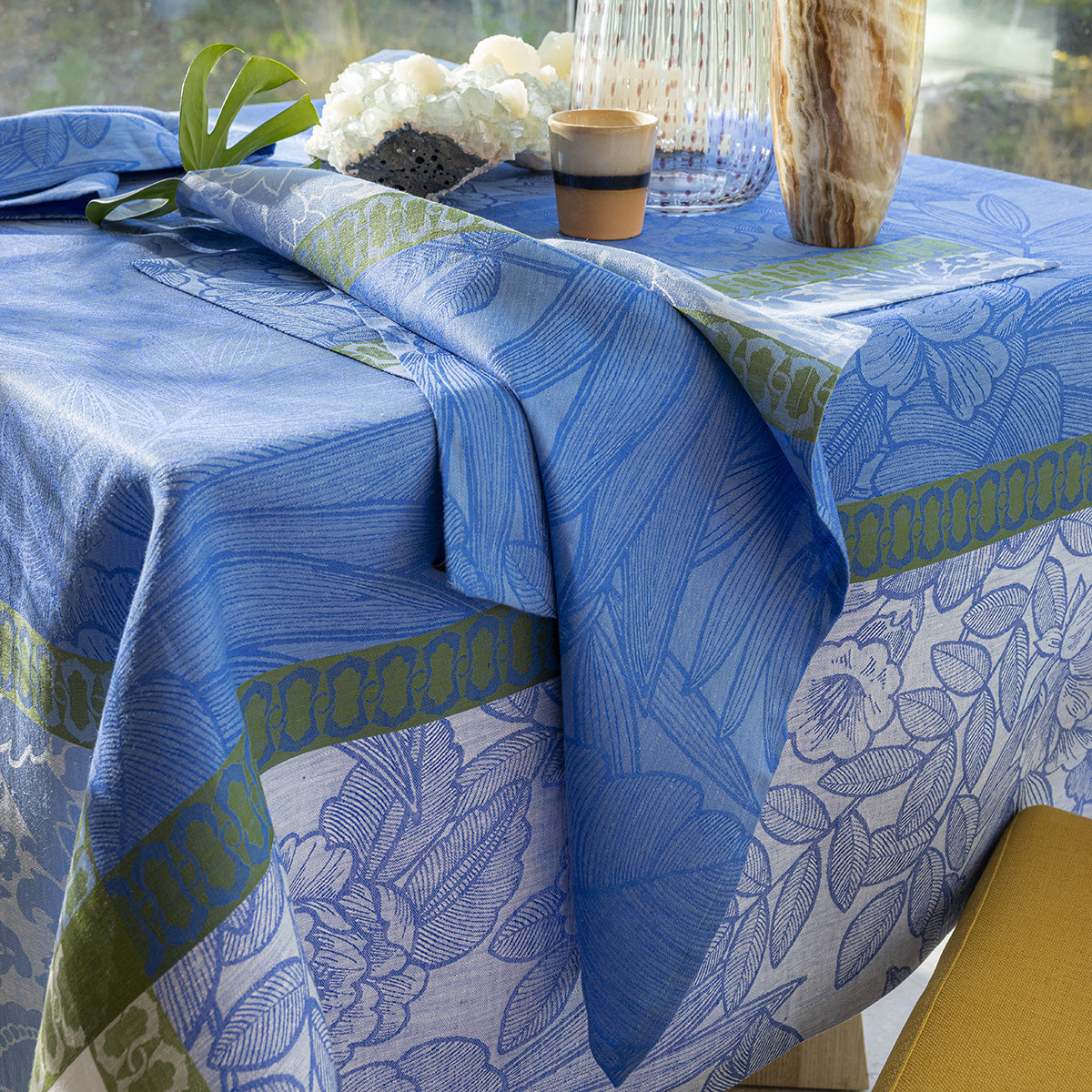 Le Jacquard Français Escapade Tropicale Collection - Perroquet (Blue)