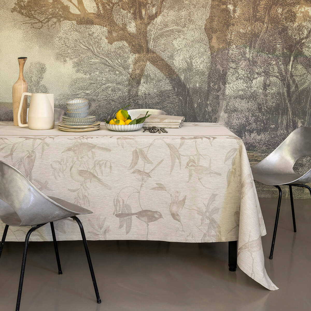 Le Jacquard Français Volière Table Cloth