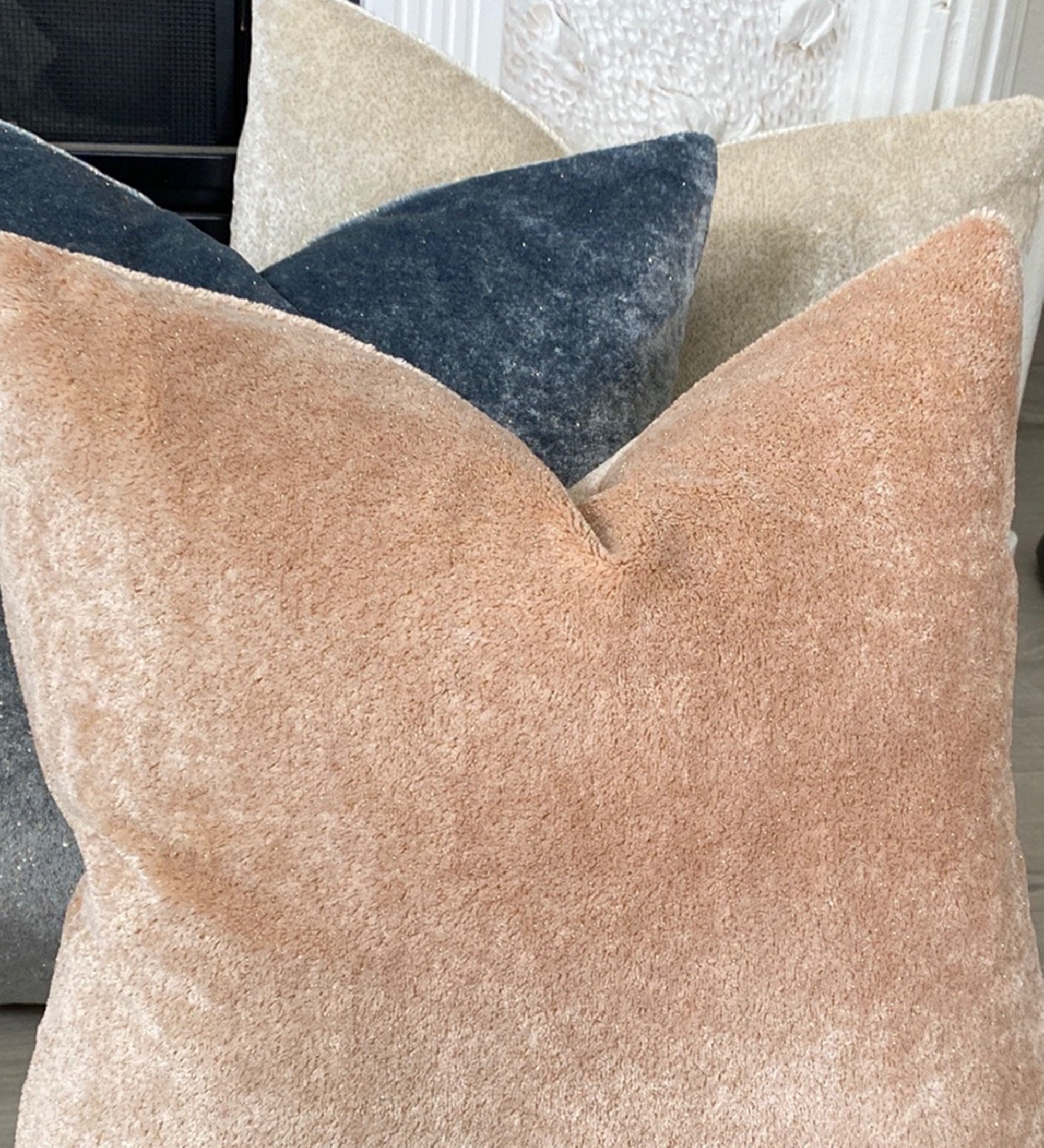 Peachy Sunrise Cloud Velvet Pillow Cover