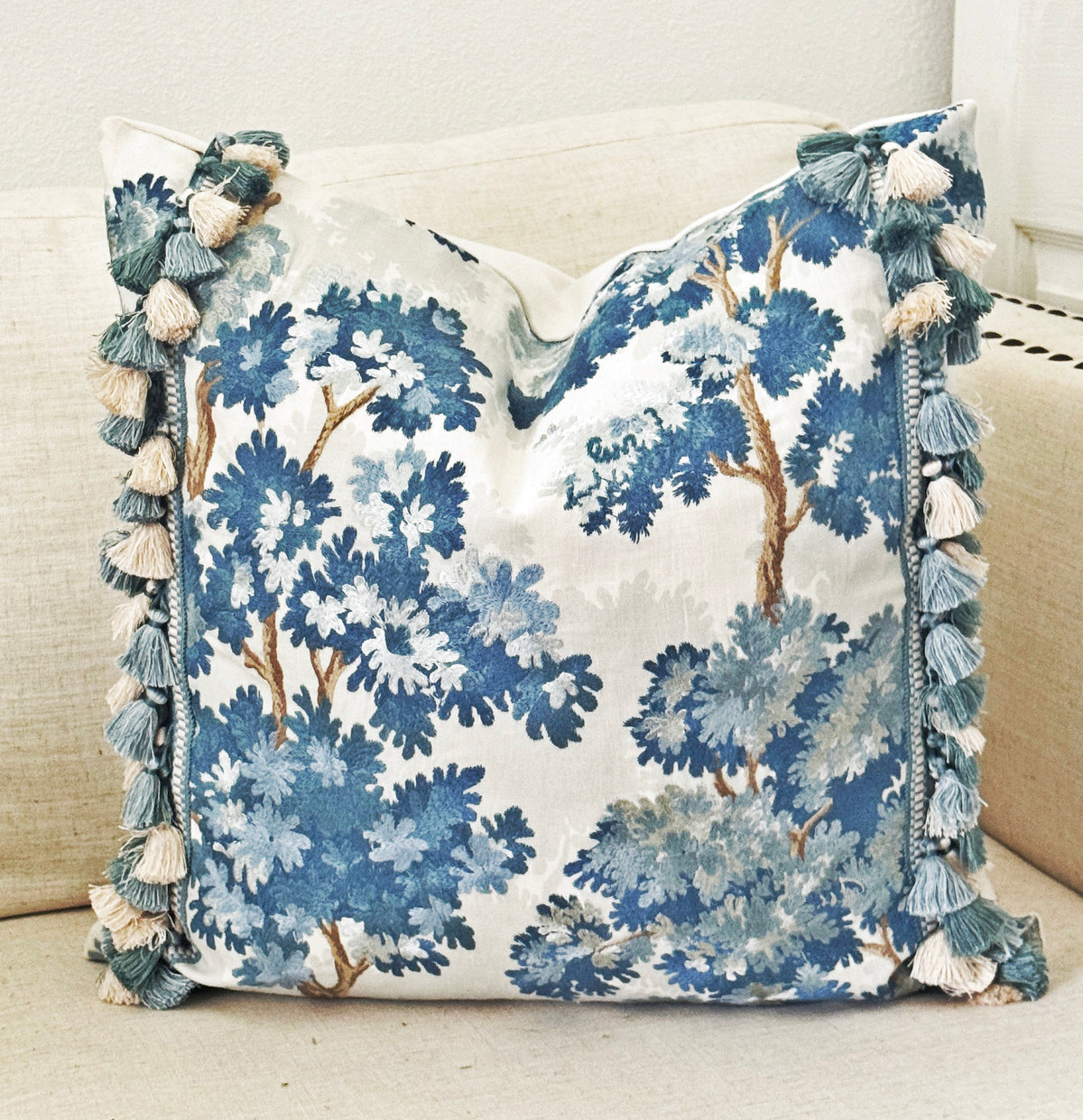 La Canopée Pillow - Cascade