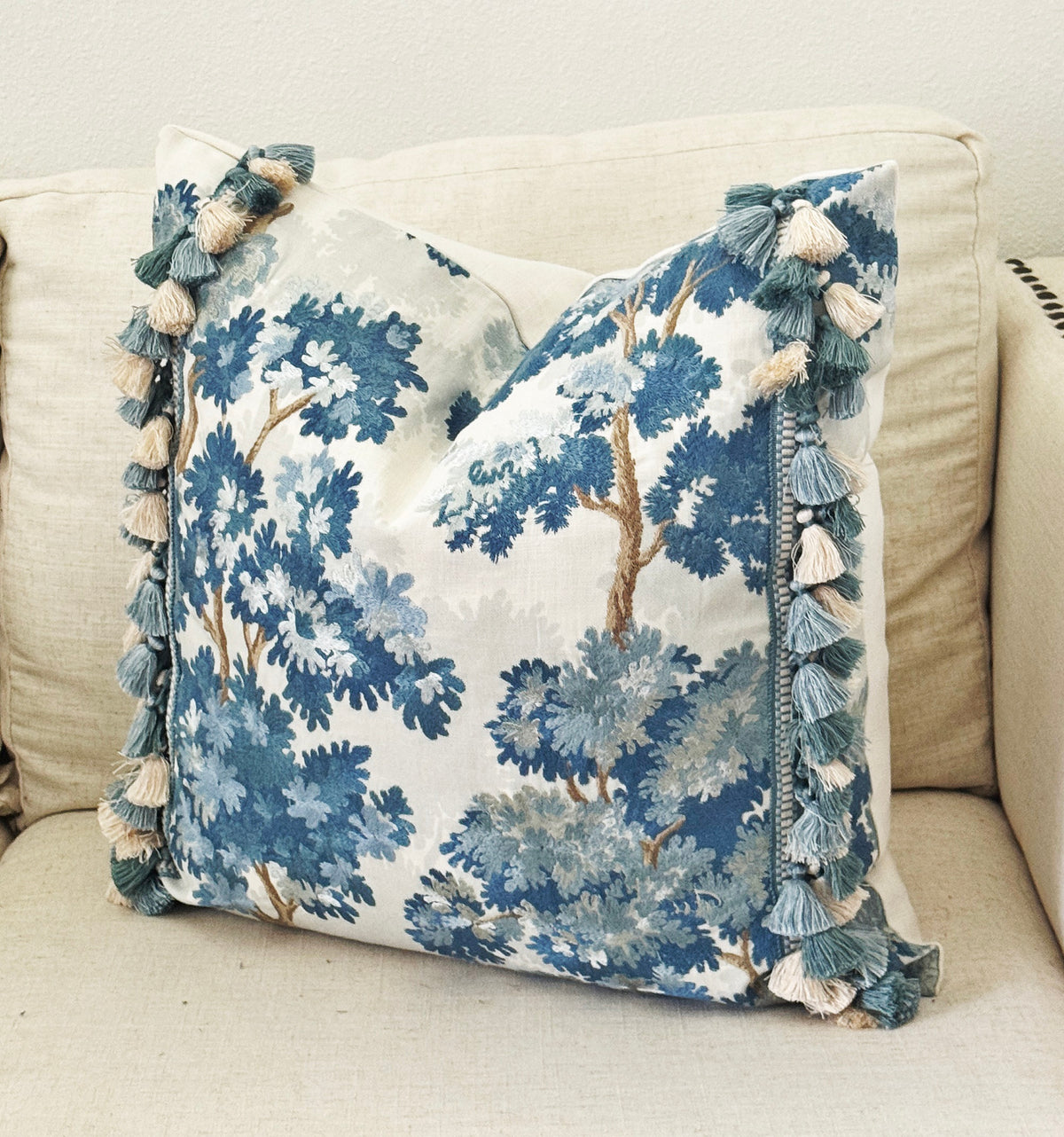 La Canopée Pillow - Cascade