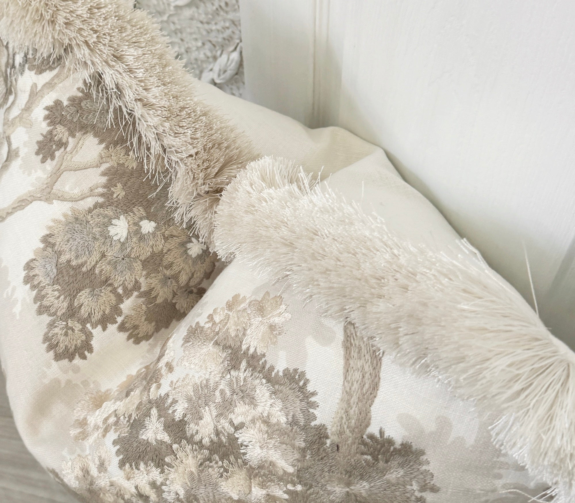 La Canopée Pillow - Silver Birch